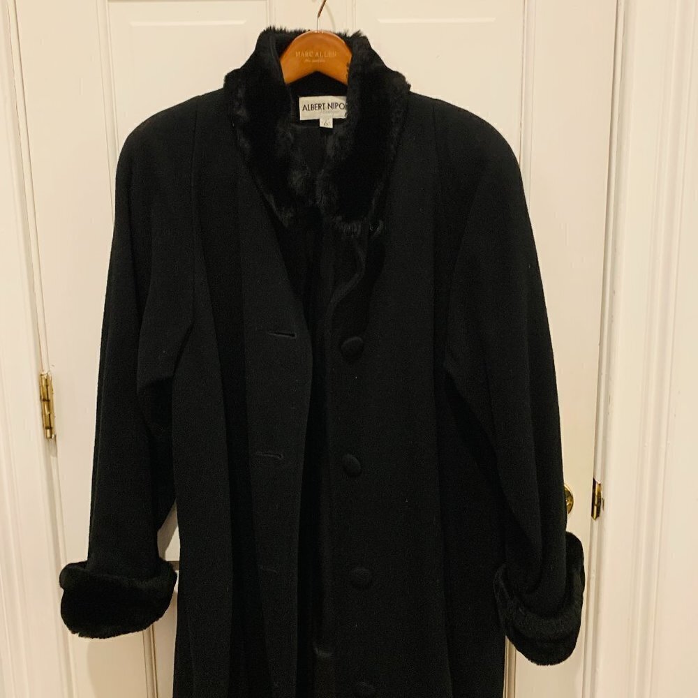 Vintage Albert Nipon Size 12 Coat Long Black 100% Lambswool